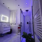Homeholidaysanremo - Palace Апартаменты *
