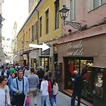 Homeholidaysanremo - Palace * Санремо