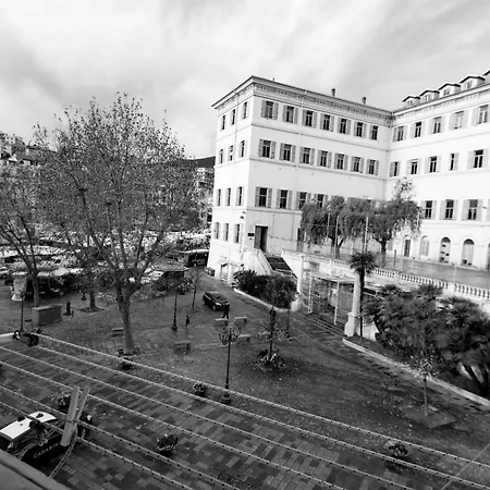 Homeholidaysanremo - Palace Σαν Ρέμο