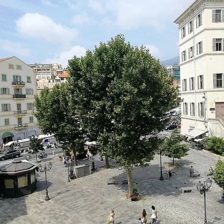 Homeholidaysanremo - Palace Appartamento