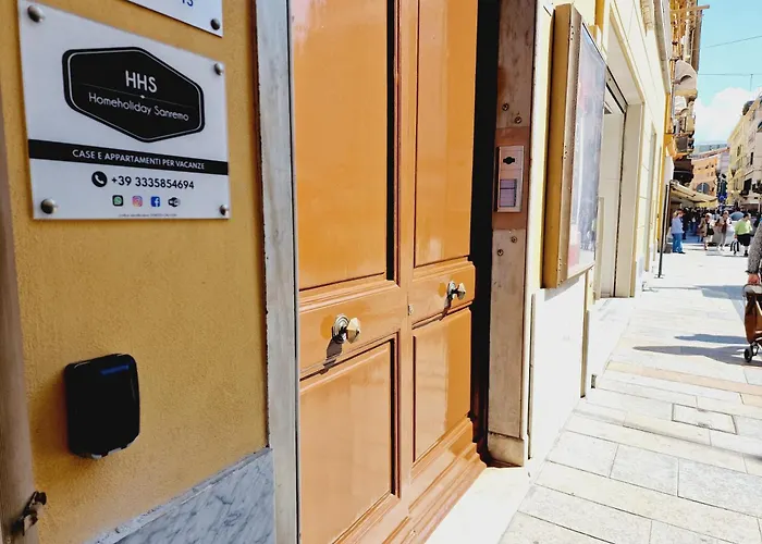 아파트 Homeholidaysanremo - Palace *