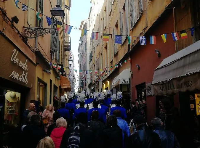 Homeholidaysanremo - Palace