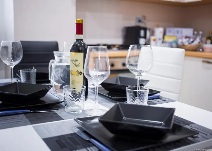 Homeholidaysanremo - Palace * Sanremo