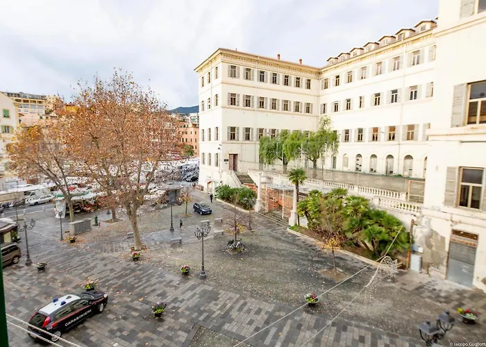 Homeholidaysanremo - Palace