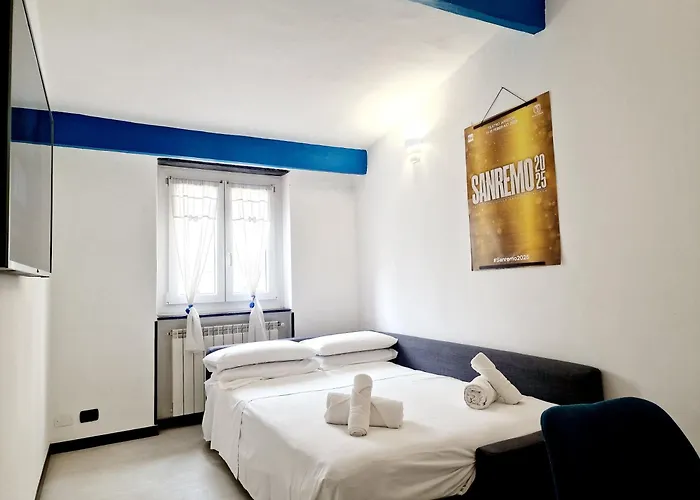 Homeholidaysanremo - Palace